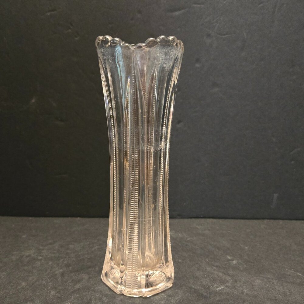 VINTAGE ZIPPERED CRYSTAL VASE